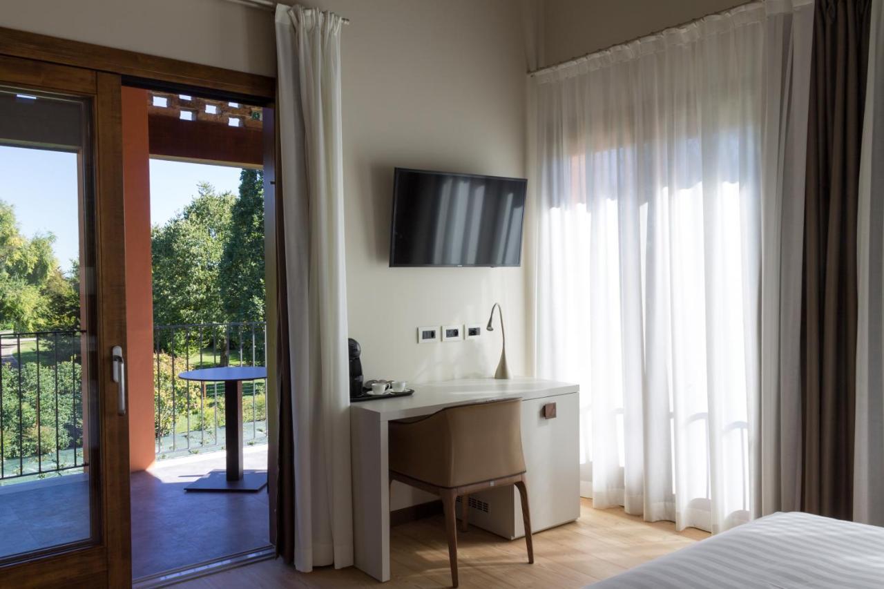 Crystal Luxury House Hotel Fiume Veneto Ngoại thất bức ảnh